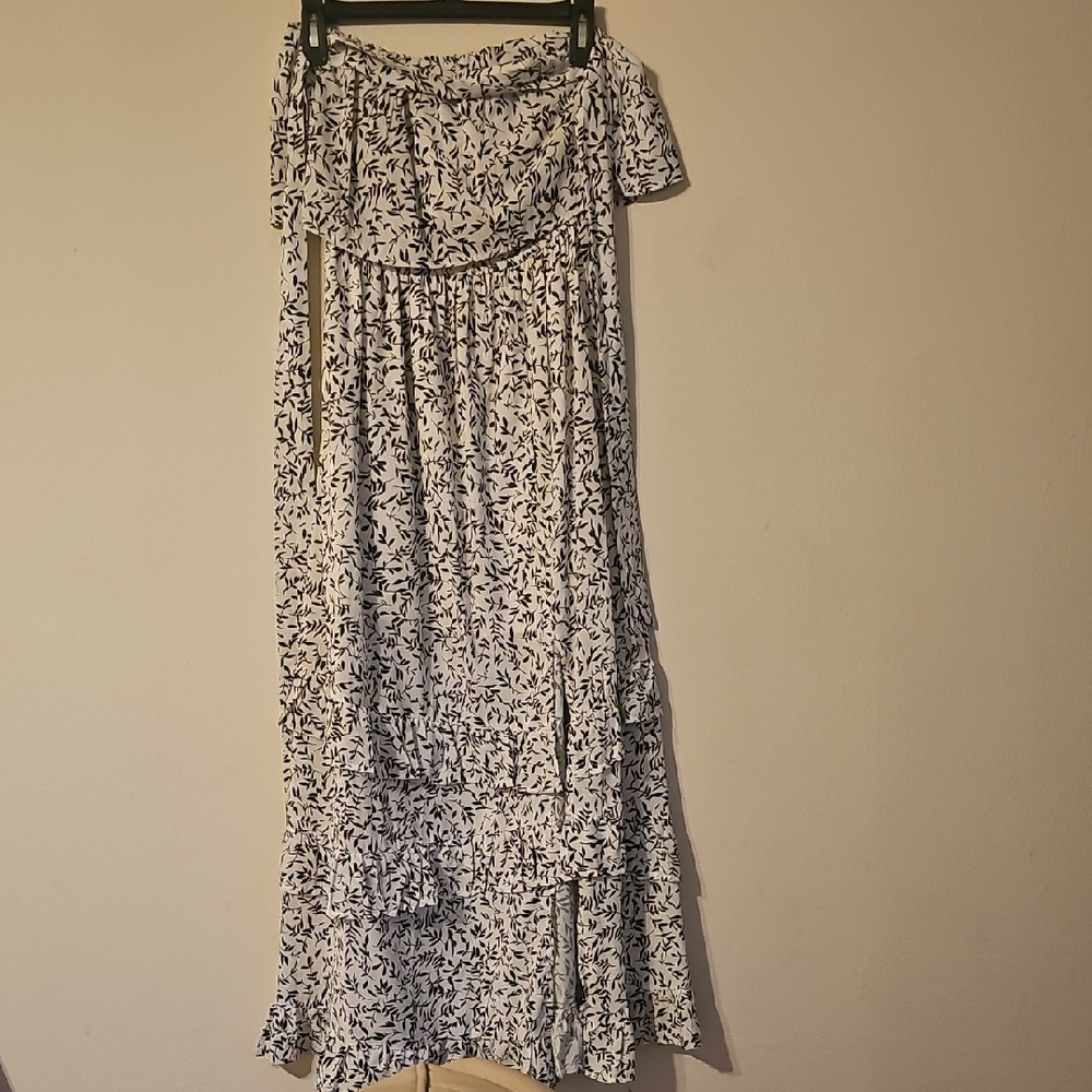Elegant Black and White Floral Women's Skirt
